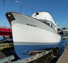 The Grey Goose (ex-Foley's Fault) bow thruster installation